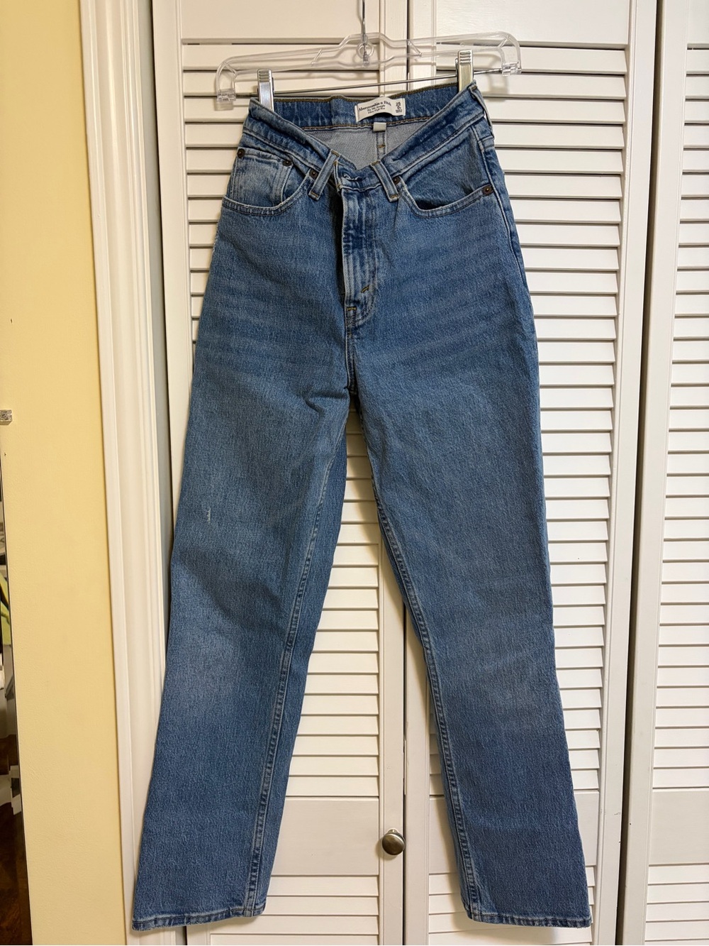 Abercrombie 90s high rise straight jeans